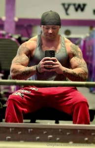Guess what muscle we hit today nice and sweaty gym shirt or underwear
