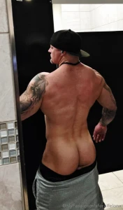 I could use a good set of claw marks down this back right now