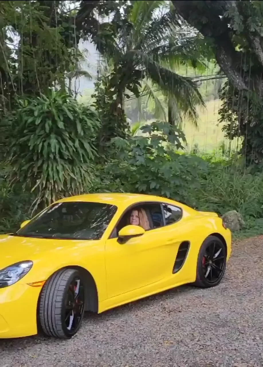 Well if you re going to rent a car in hawaii vroom vroom 