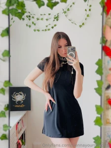 I promise you won t be able to take your eyes off my legs and much