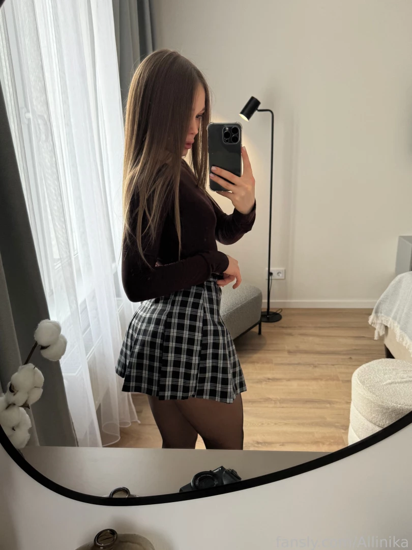 This sexy look is for you fyp teen cute petite student ass skirt 