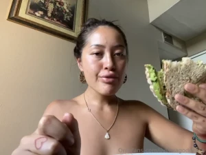 Sensual eating my specialty check your dms for the full freee video