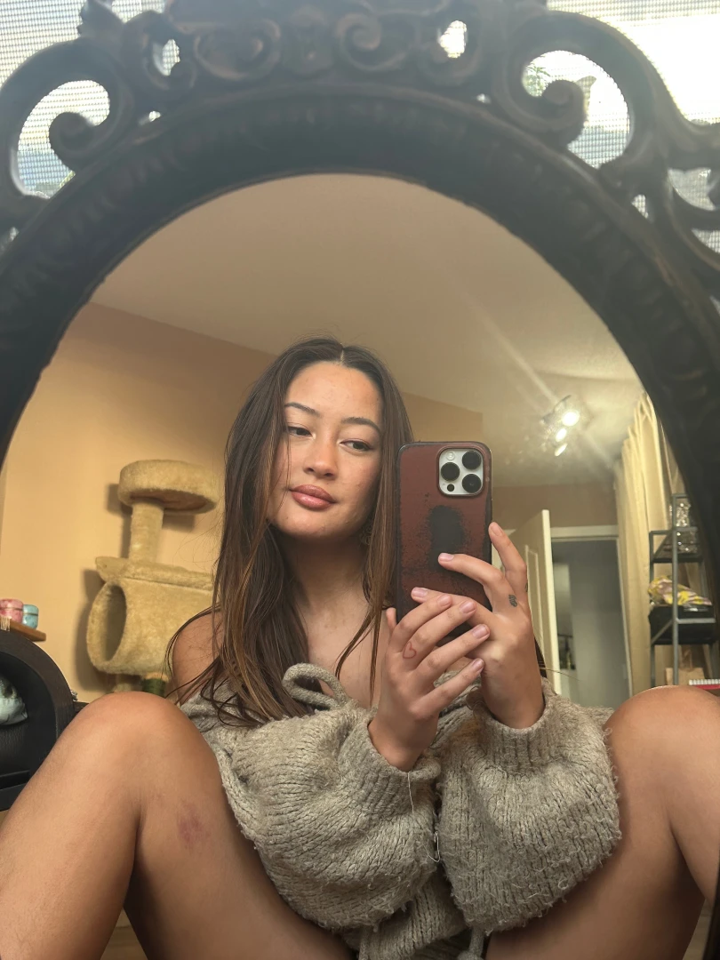 Are you keeping yourself cozy through the winter too 