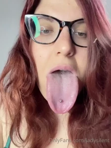 Admire my pink tongue