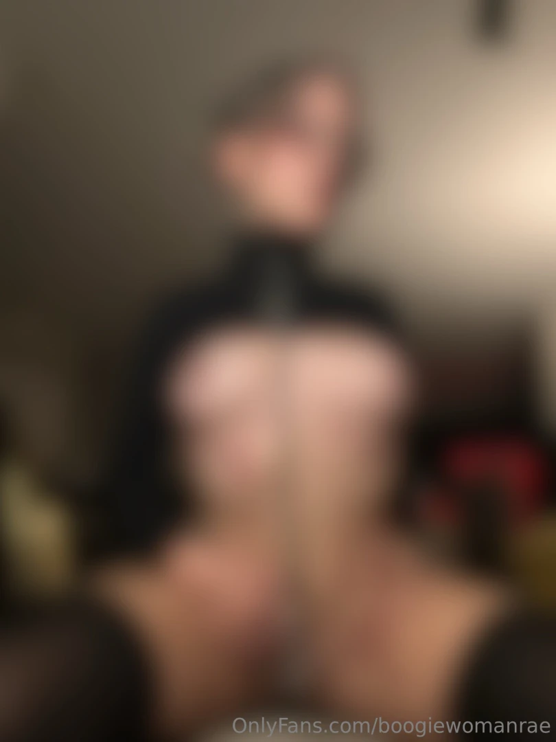 My leash is barely covering anything if you keep thinking such dirty 