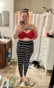 Obligatory bathroom selfie tbh i am still struggling with the weight i