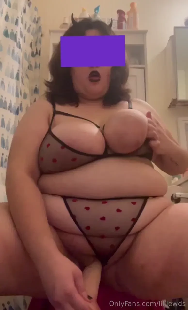 Busty succubus at your service daddy watch me slurp and gag on this 