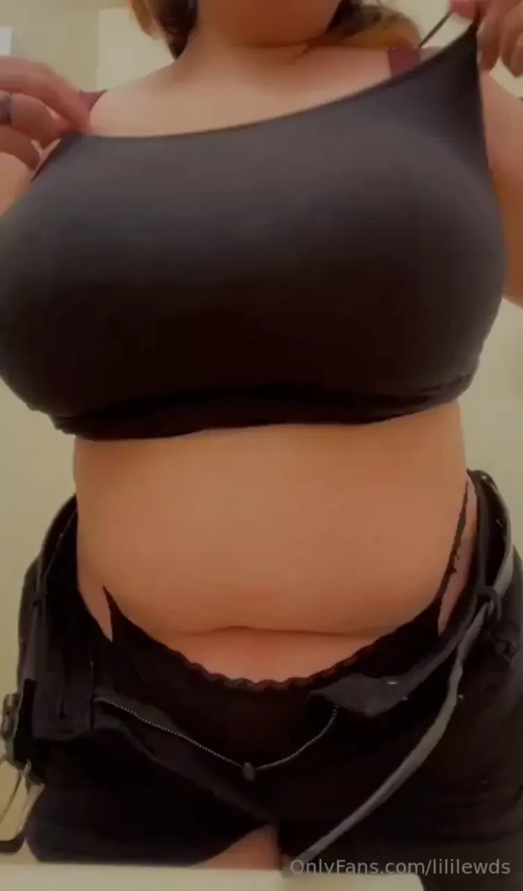 Gotta love when the bra comes off and the girls get to swing free 