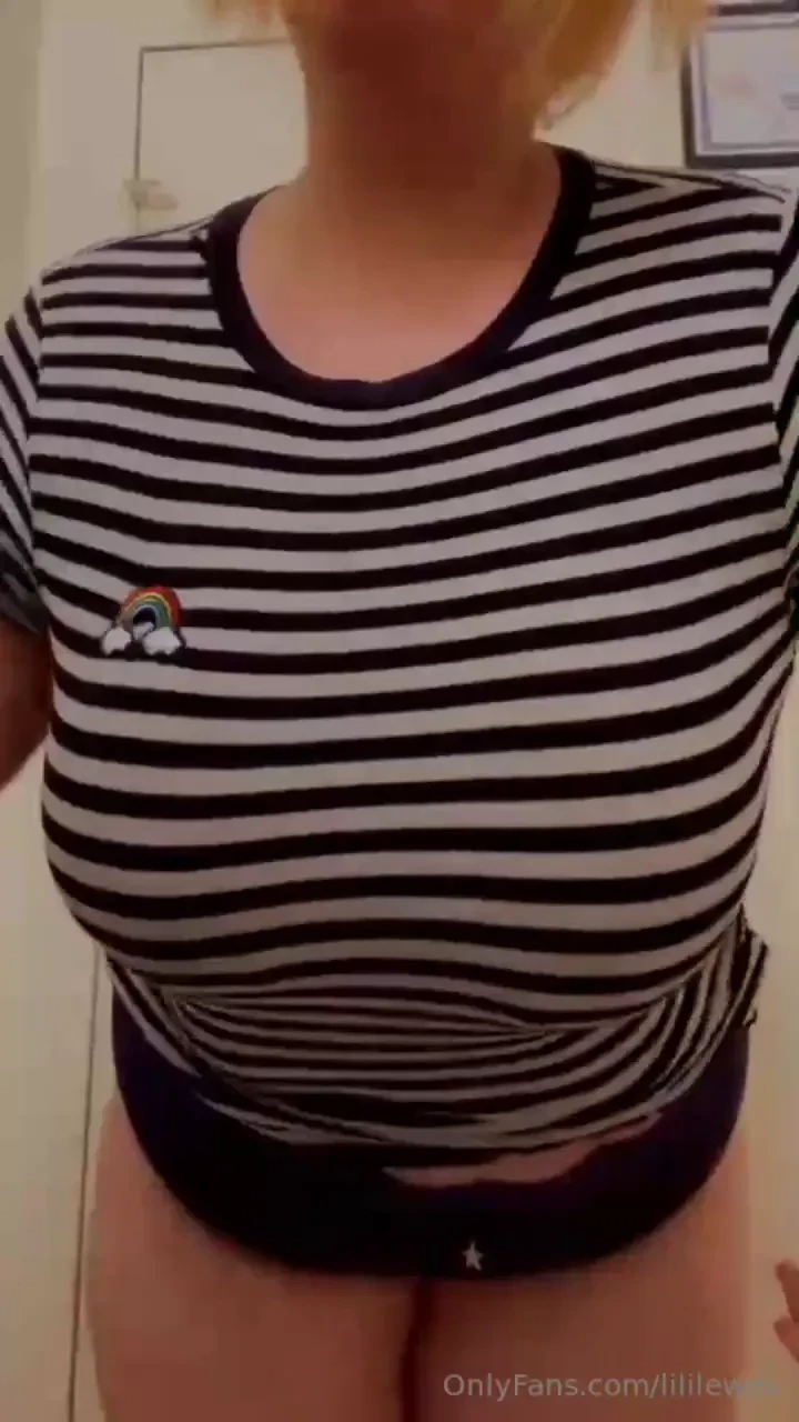 Bra offfffff time i want some big hands to rub my tits ugh these sites 