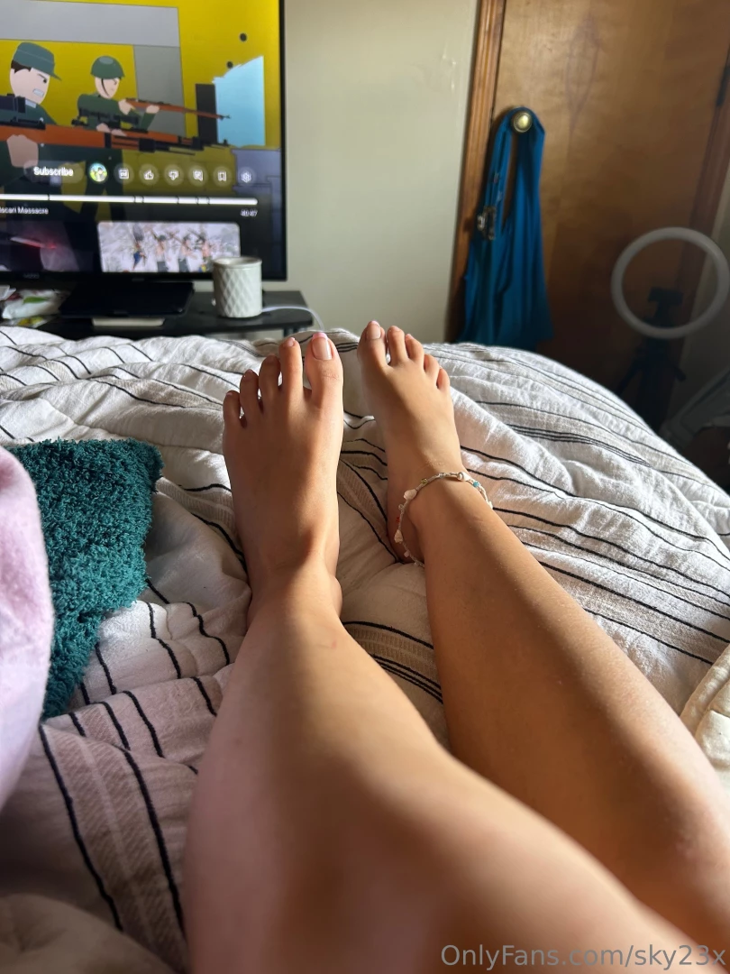 You wish you could wake up next to these beautiful soles feeling like part 4 