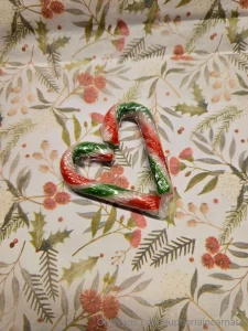 Early christmas came with this new set let me know if you want to see part 4