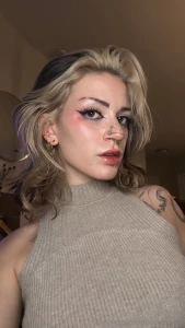 Goooood evening everyone i hope you all had a wonderful sunday excited