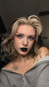 What do you think of my makeup today part 3