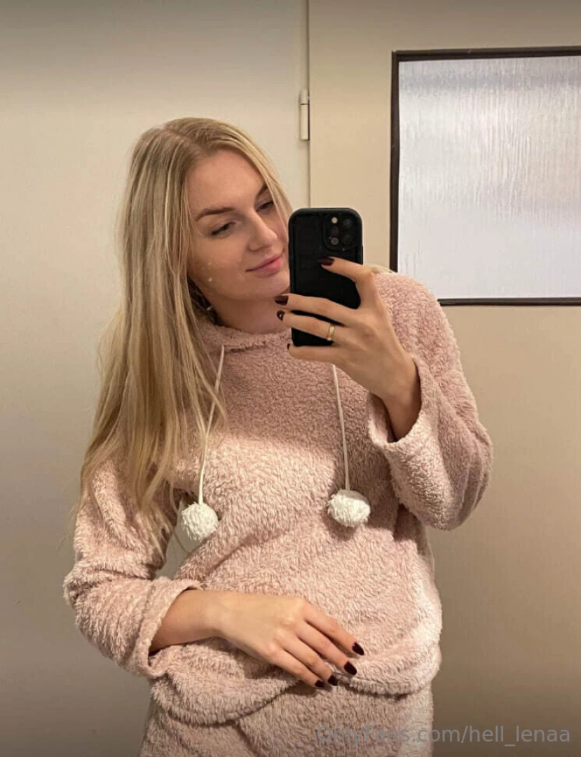 I didn t want you to miss me so here s a reason to smile tell me 