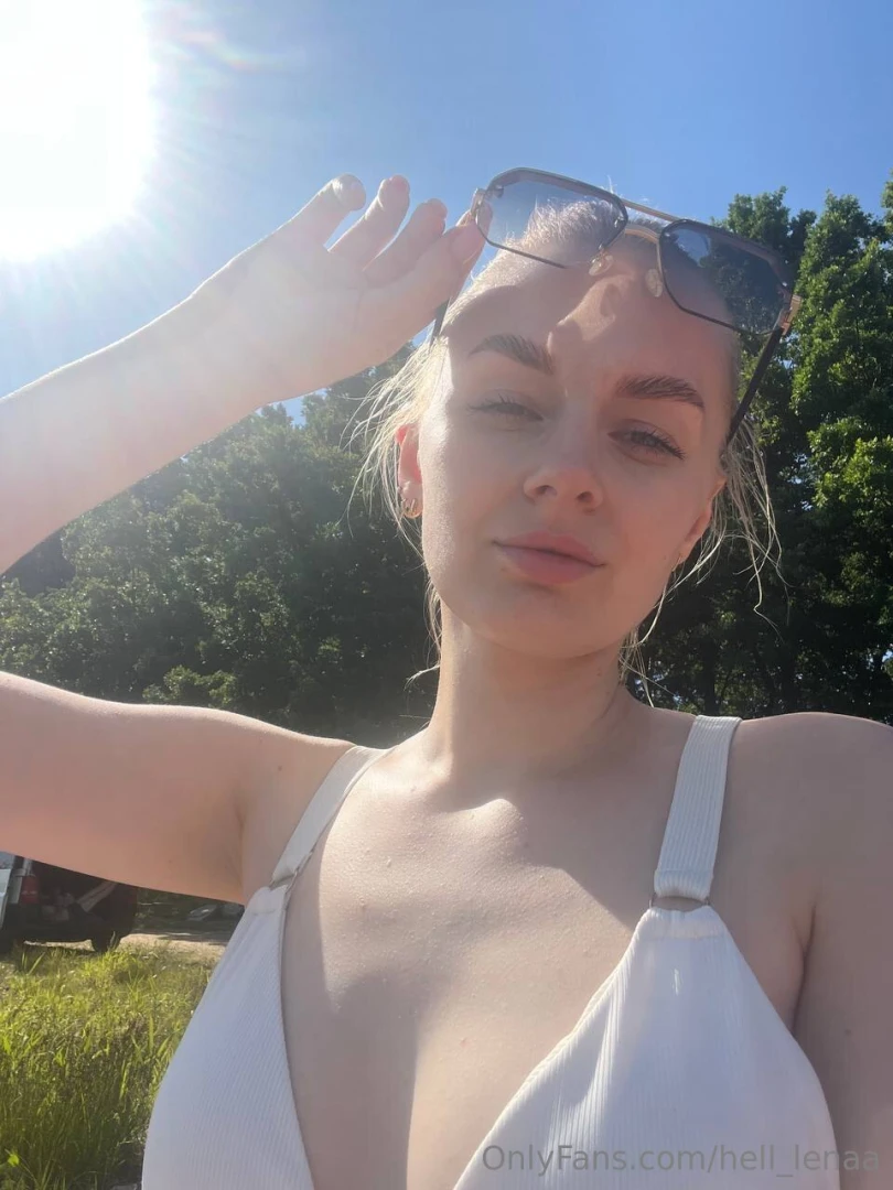 It s so hot and so bright today haha is the sun blinding you too or 