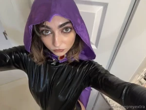 Raven cosplay orgasm finally it s here 10-minutes in the raven outfit