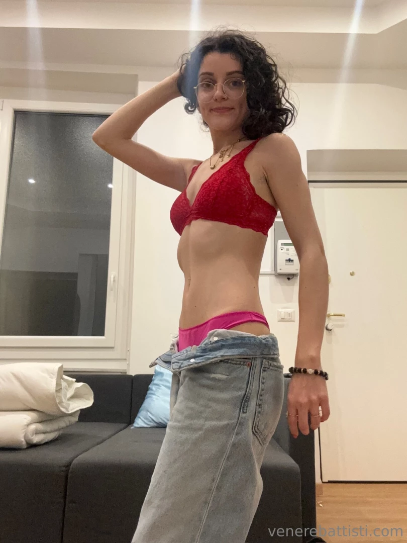 Sono tornataaa buon anno che questo 2025 sia pieno di felicit e il 