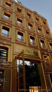 In a world where every shop window tells its own story i choose the