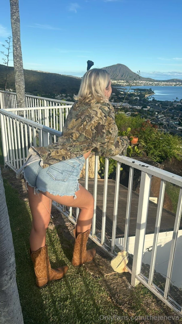 Contemplating the sexy island photoshoot i m doing exclusively for 