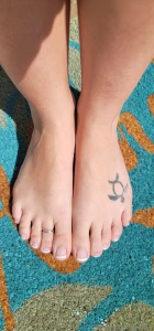 My fresh pedicure done yesterday french tip toes i feel like a woman part 1