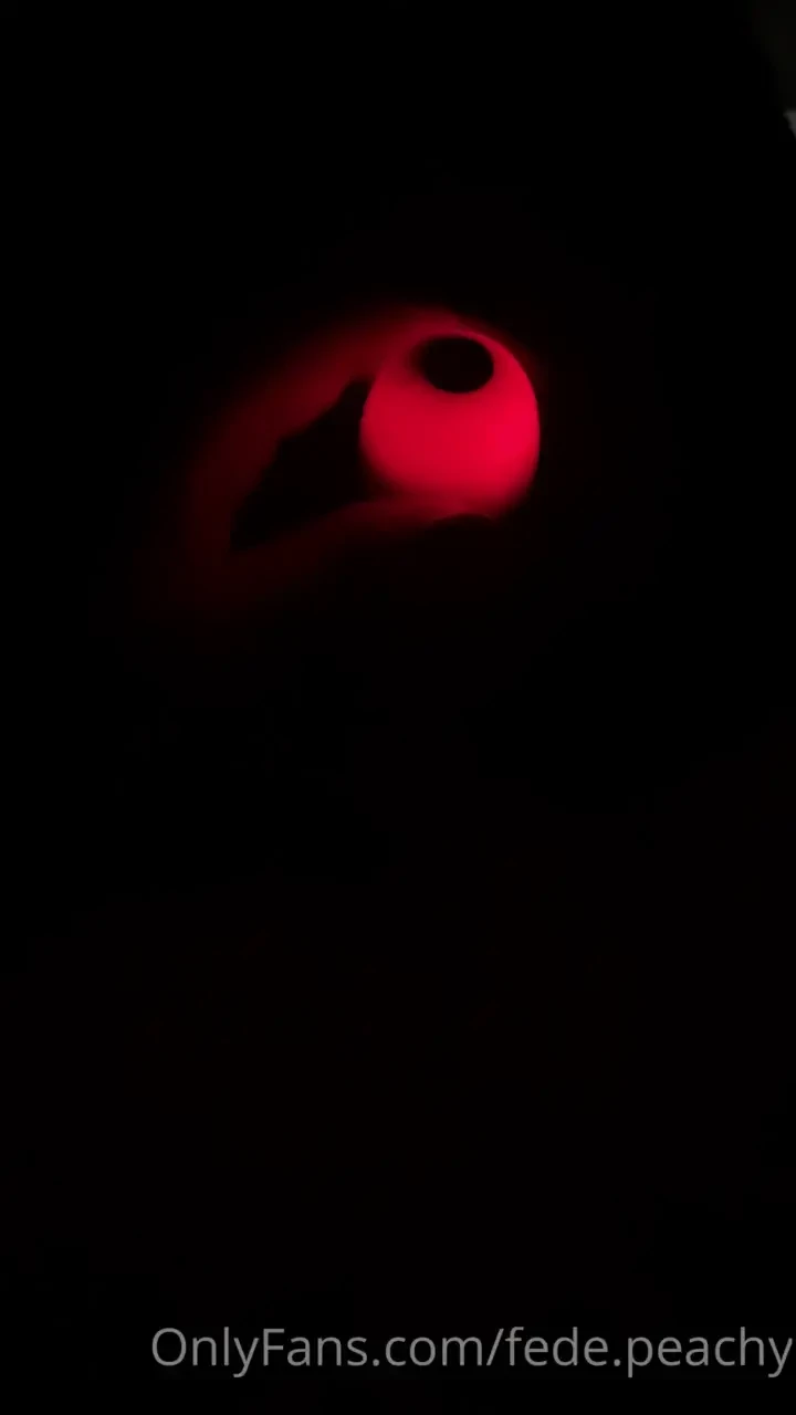 Oggi nuvole e freddino fuori non ho voglia di alzarmi dal letto breve 