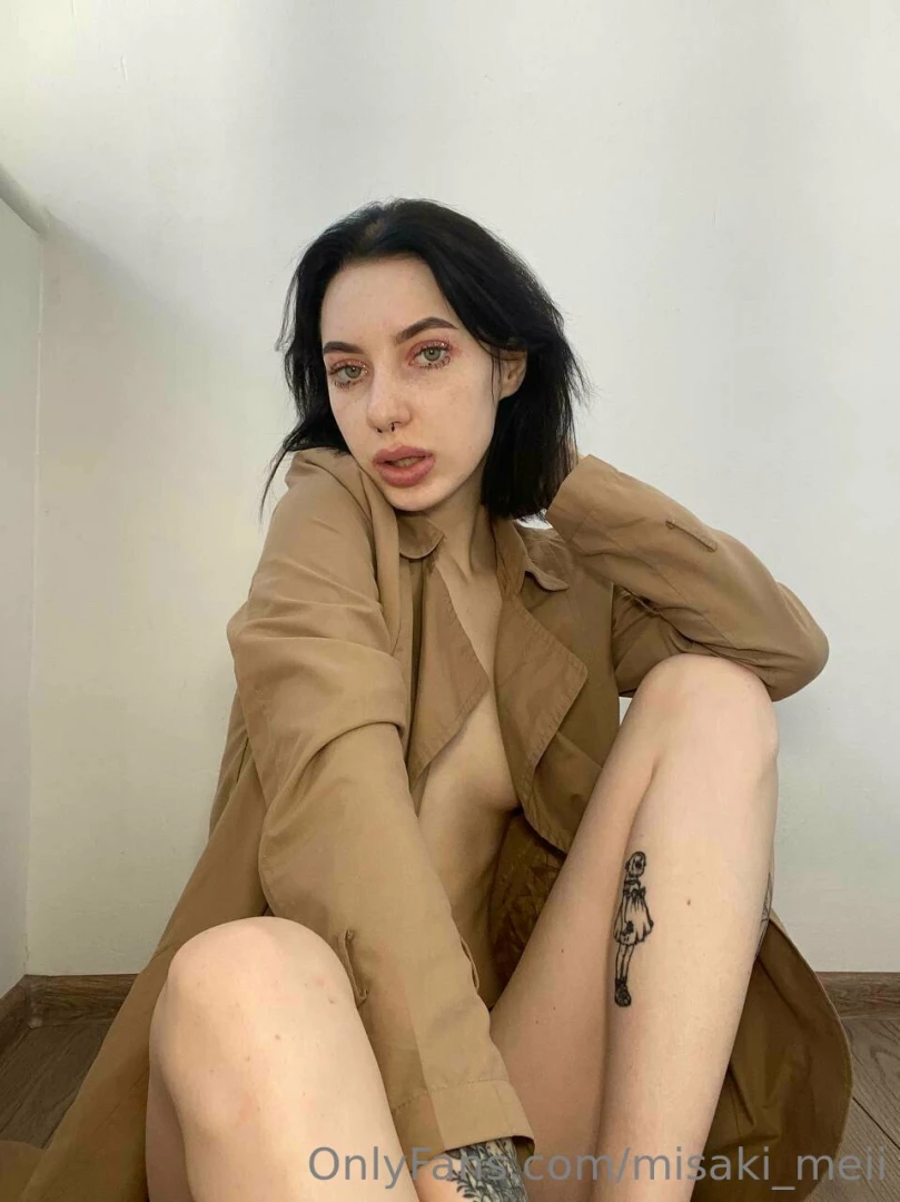 Sexy toy or your fingers or do you have another way to take me to the 