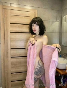 Baby it s so hot today i m all wet i just got out of the shower if you