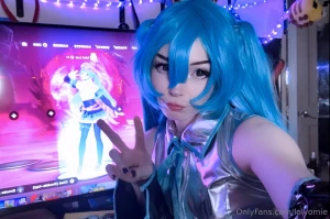 Fortnite hatsune miku part 1