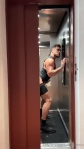Danielzambrano wow he knows how to fuck he couldn t wait to get me