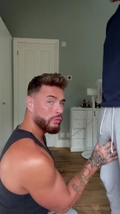 I love sucking huge cock until they squirt that huge load all over my