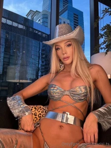 Warning staring too long might cause obsession