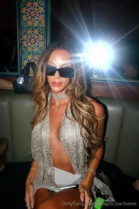 Would you approach me in a club