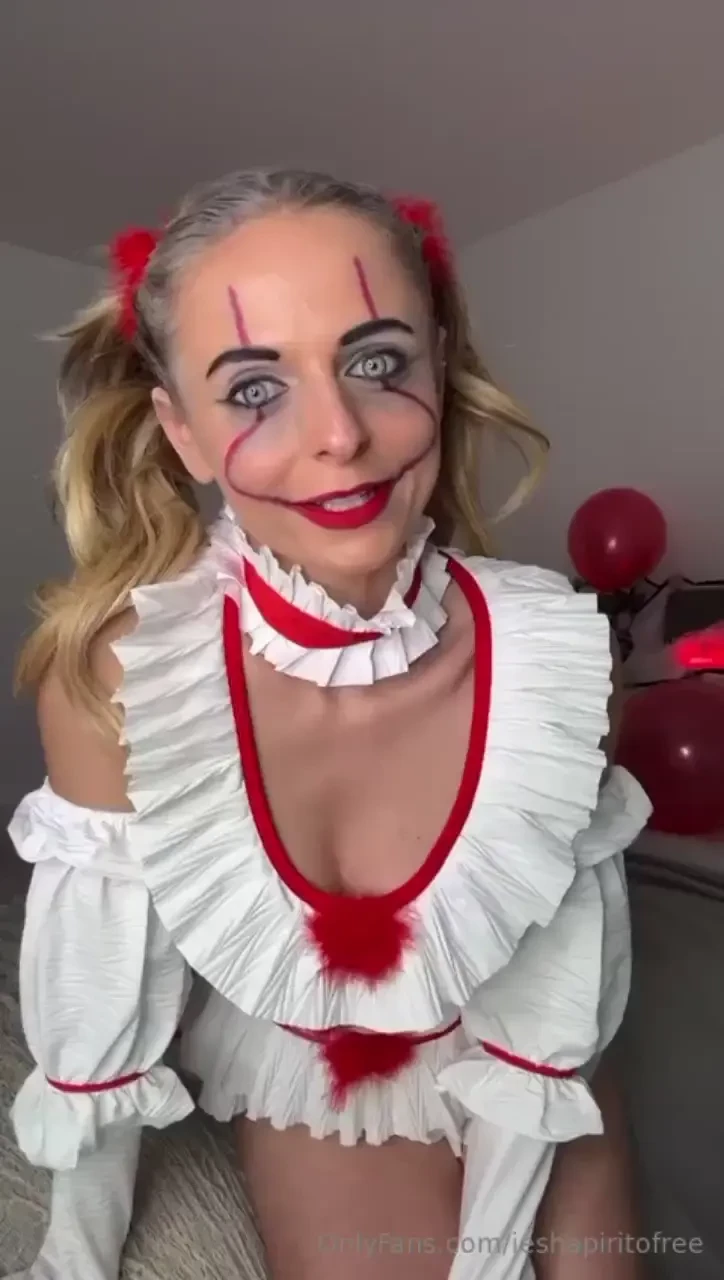 Pennywise wants to play 