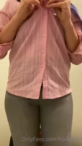Meme show tits show