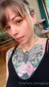 Gassy compilation get a massive 25 clips in this 6 min long