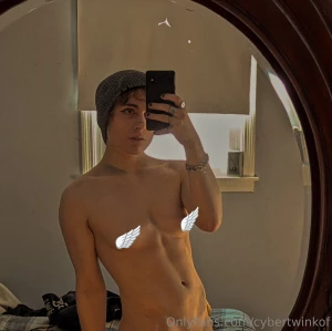 U like femmy boys with abs 5 uncensored nude pics 3