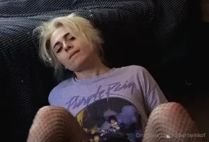 Plugged femboy plays with himself and moans pathetically lt 3 2 00