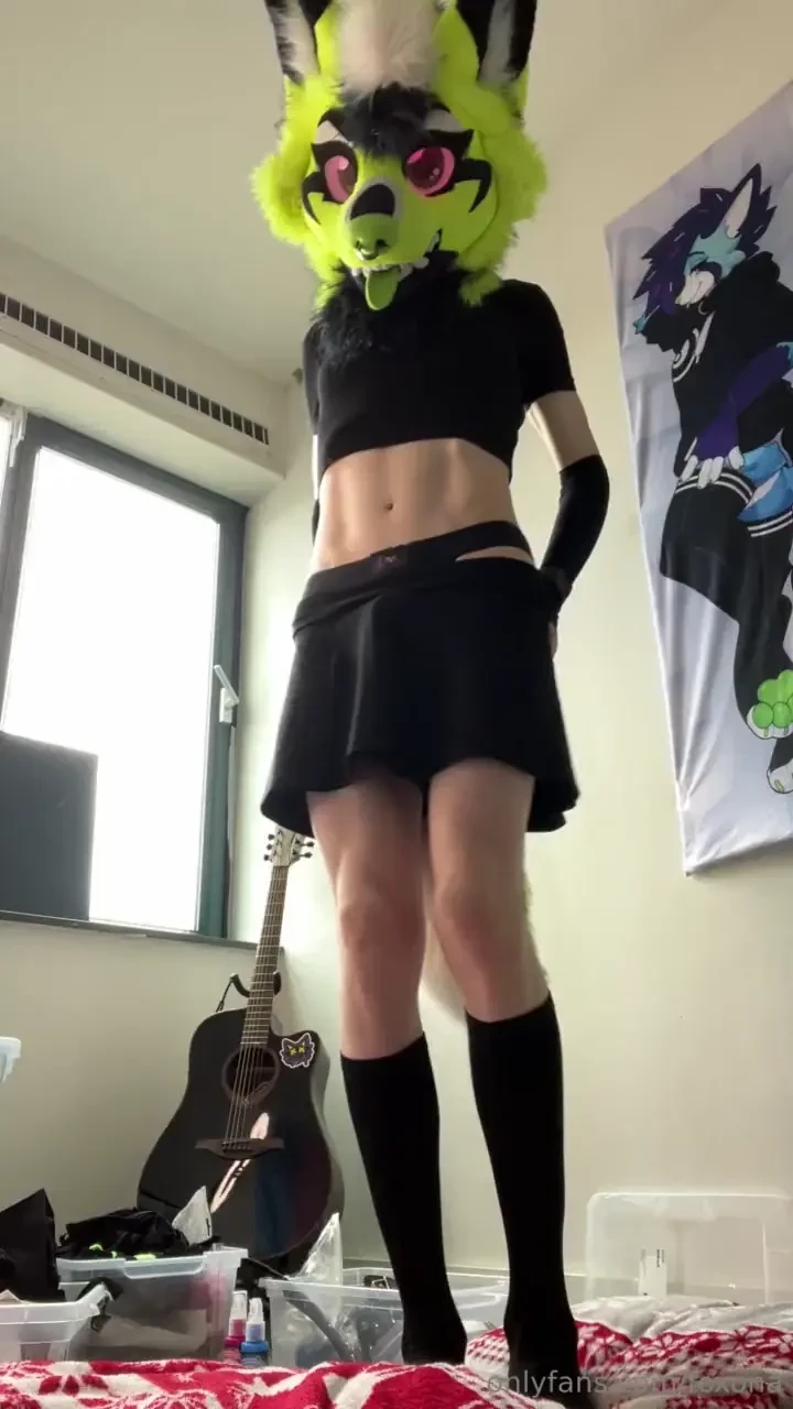 1 photo 2 videos let s get rid of my clothes and i ll show you 