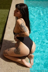 Comenz la temporada de piscinas el agua acaricia la piel y el sol se part 1