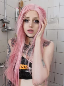 I definitely don t cry in the shower