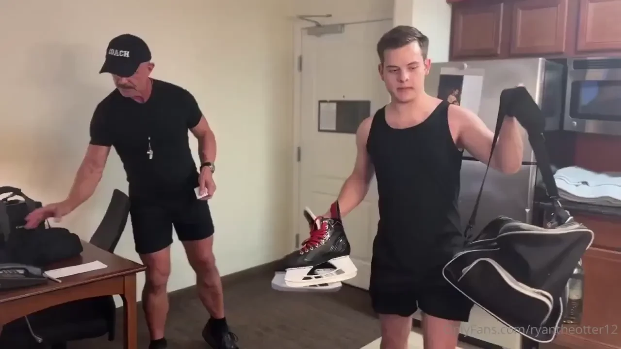 Pt 1 2 all the other rooms were full so i had to share with coach i ve 