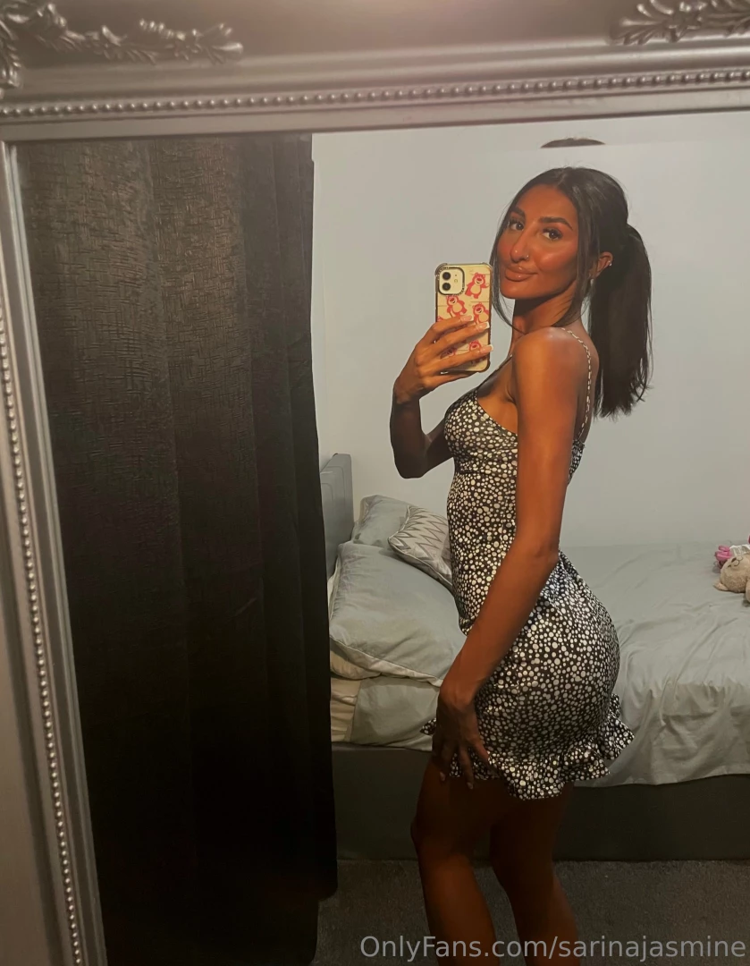 Who s going to cover me with cum tonight i m waiting 