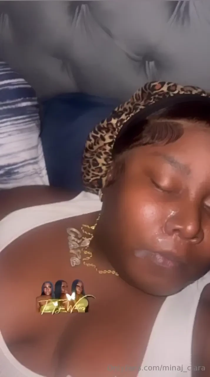 I nutted all over my face dm me for ft info 