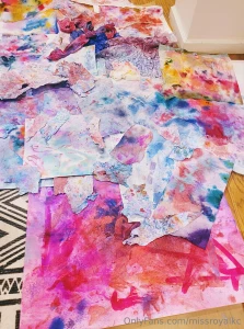 More art n stuff maybe i should cover myself in paint and roll around