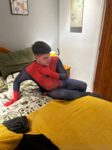 Spiderman got hit by the fat ray part 1