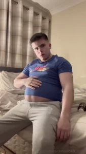 Belly is really overhanging now