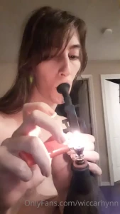 If you re into smoking girls lmk i ll send you nude videos and pics of
