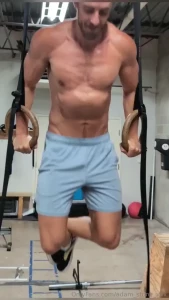 Shirtless workouts the best workouts