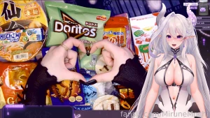 My bestie sent me a bunch of goodies from japan let s try them live