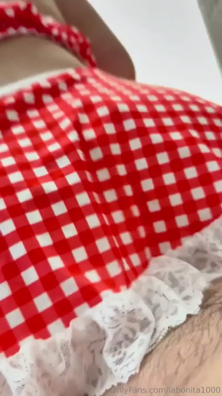 Ando muy caliente escr beme si quieres que te lo mande 